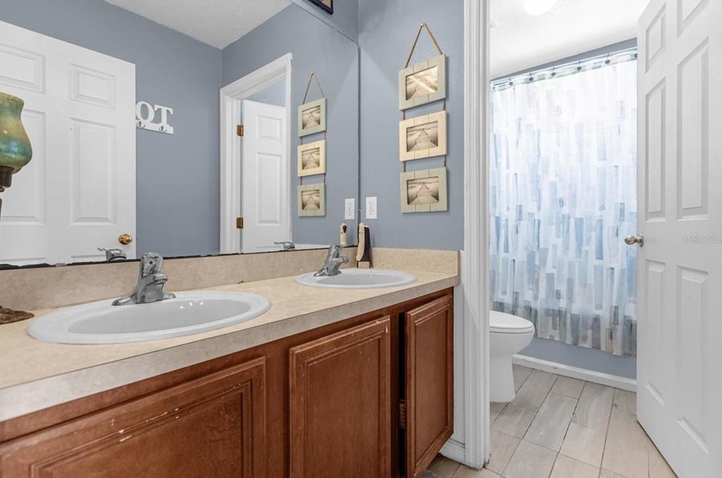 217 Beckenham Dr, Kissimmee FL 34758-4217 exterior