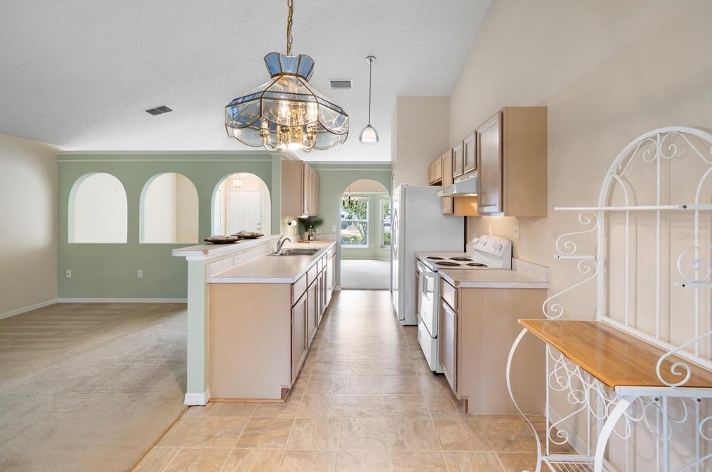 14507 Lake Price Dr, Orlando, FL 32826-4243