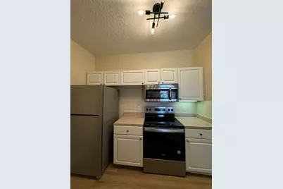 5500 Metrowest Boulevard #304, Orlando, FL 32811 - Photo 4