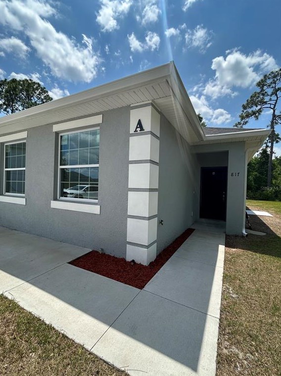 817 Savona Pl, Kissimmee, FL 34758-3147