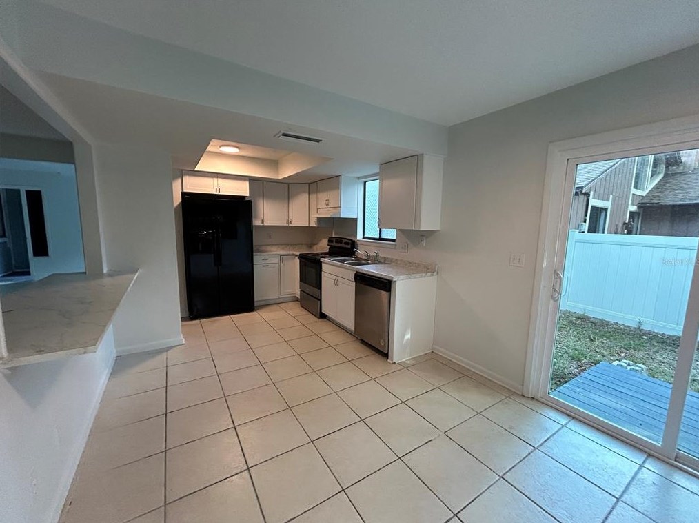174 Suntree Ct, Ormond Beach, FL 32174-4872
