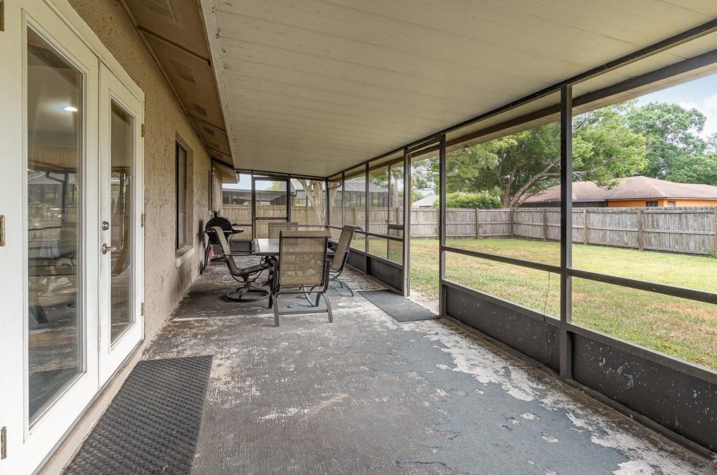 2827 Abney Ave, Orlando FL  32833-4304 exterior