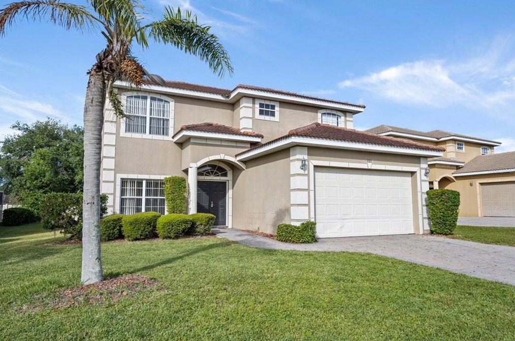 121 Vista Dr, Davenport, FL 33897-8394