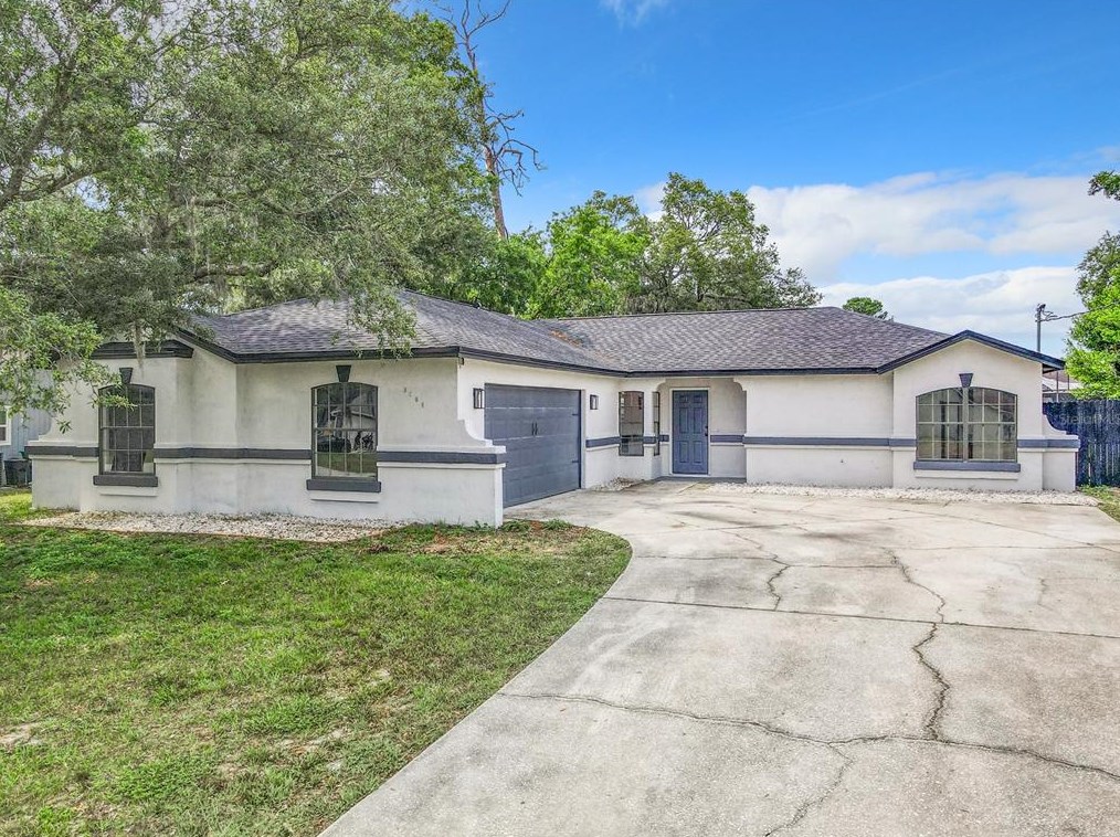 3000 Concord Ter, Deltona, FL 32738-1895