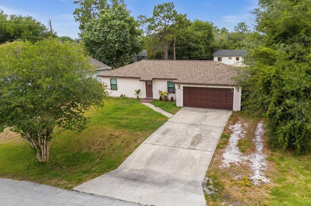 3685 Sunday Dr, Deltona, FL 32738