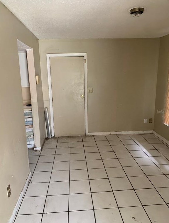 2447 Messina Ave, Orlando, FL 32811-5524