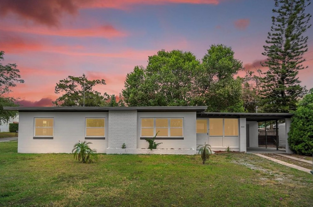 300 E 24th St, Sanford, FL 32771