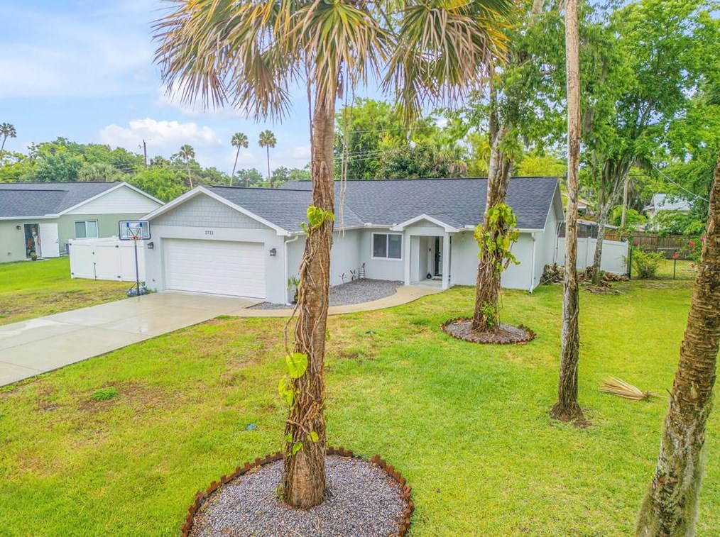 2721 Needle Palm Dr, Edgewater, FL 32141