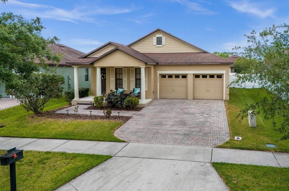 9854 Lake District Ln, Orlando, FL 32832-5846
