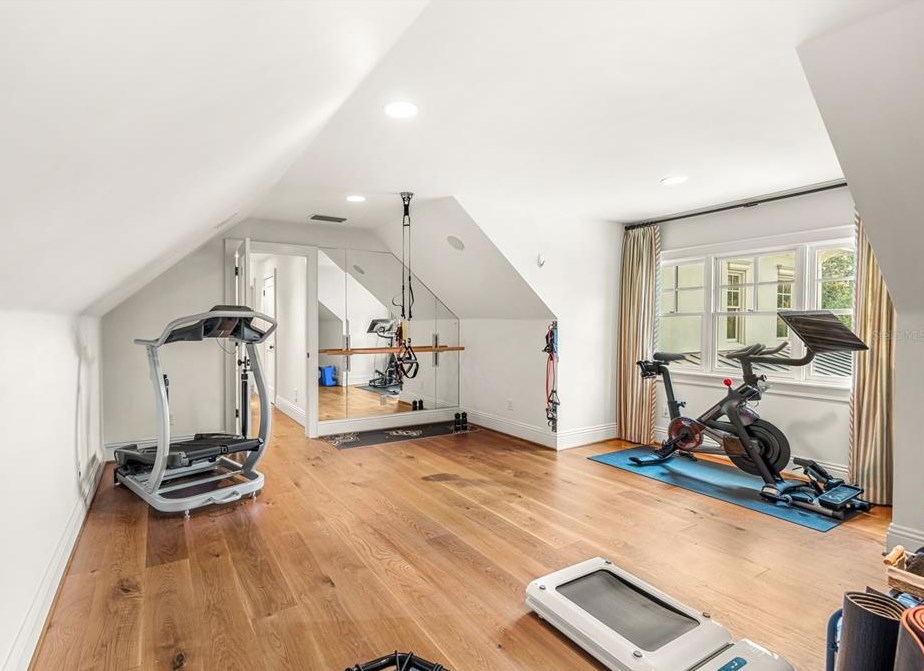 1460 Via Tuscany, Winter Park FL 32789-2654 exterior