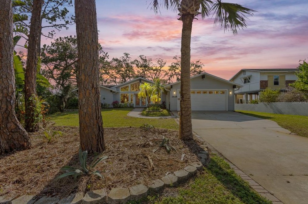 2628 Sunset Dr, New Smyrna, FL 32168-5610