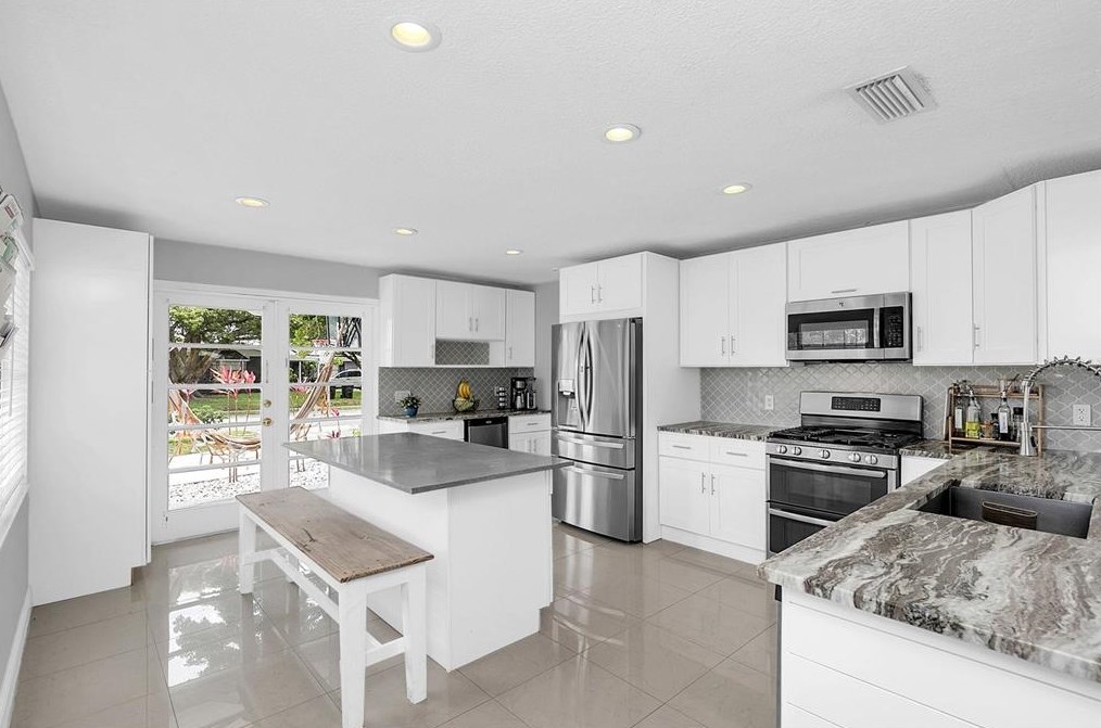 6518 Voltaire Dr, Orlando, FL 32809-5926