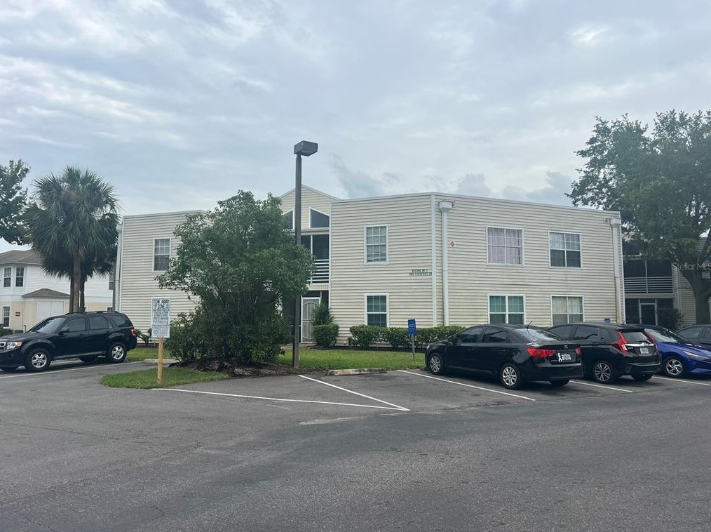 3900 Southpointe Dr, Orlando FL  32822-3700 exterior