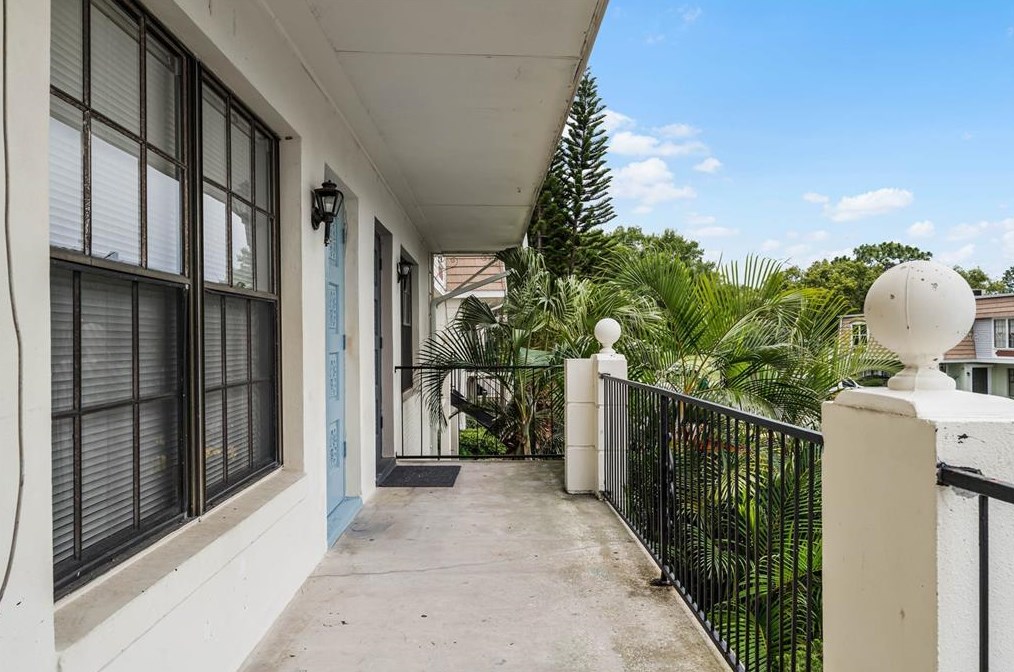 6052 Village Cir, Orlando, FL 32822-4137