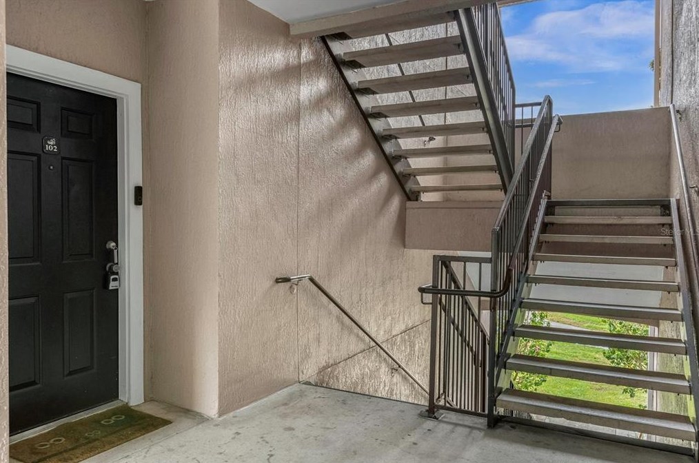 3250 Corona Village Way, Orlando, FL 32835-6463