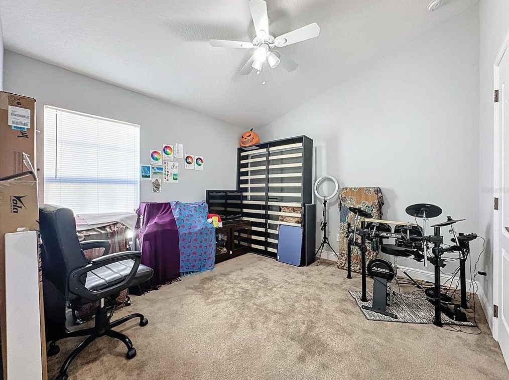 1144 Cambourne Dr, Kissimmee FL exterior