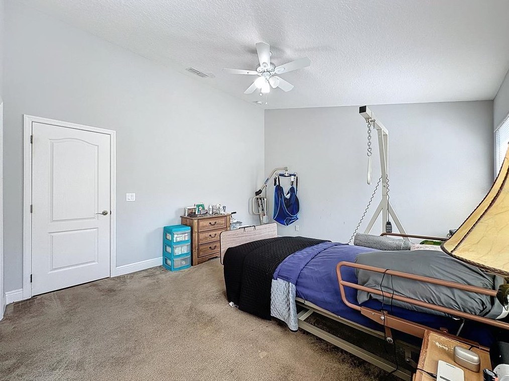 1144 Cambourne Dr, Kissimmee FL exterior