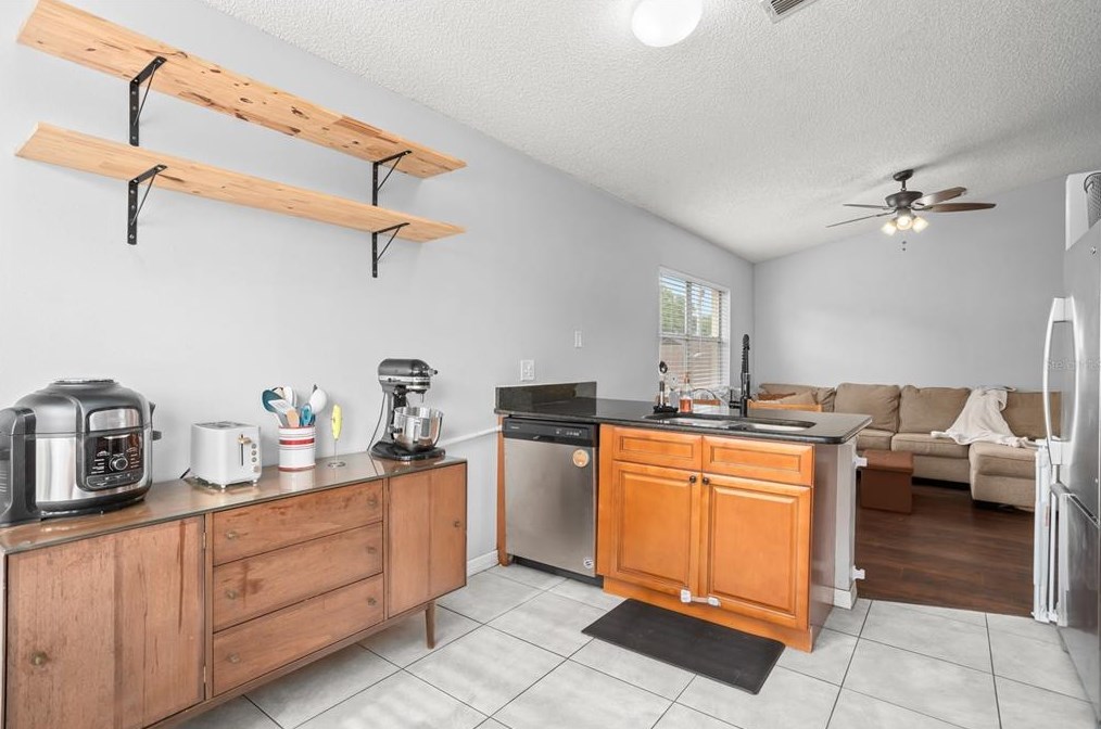 1195 Perch Dr, Saint Cloud FL  34771-9487 exterior