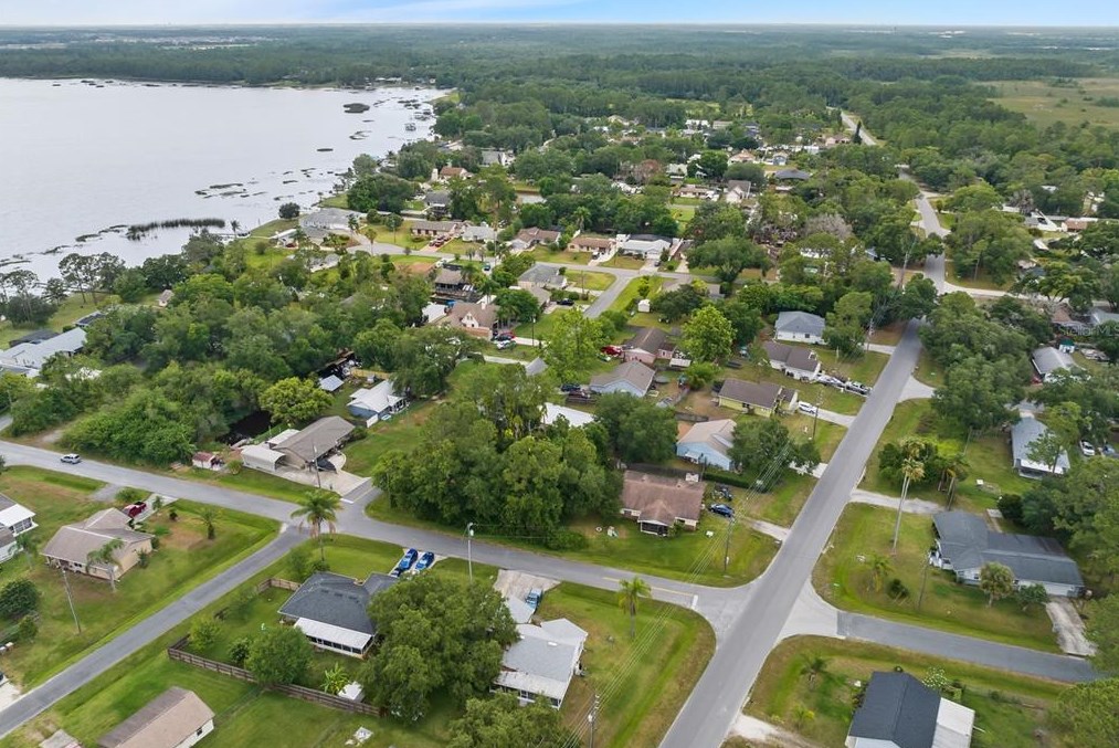 1195 Perch Dr, Saint Cloud FL  34771-9487 exterior