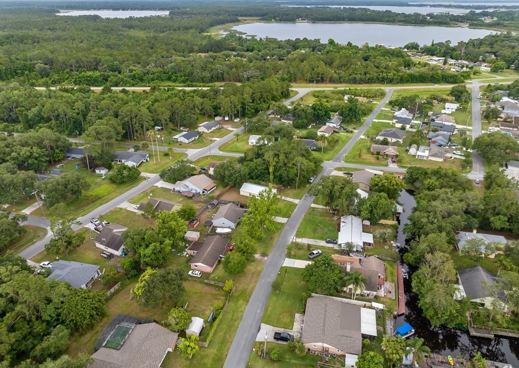 1195 Perch Dr, Saint Cloud FL  34771-9487 exterior