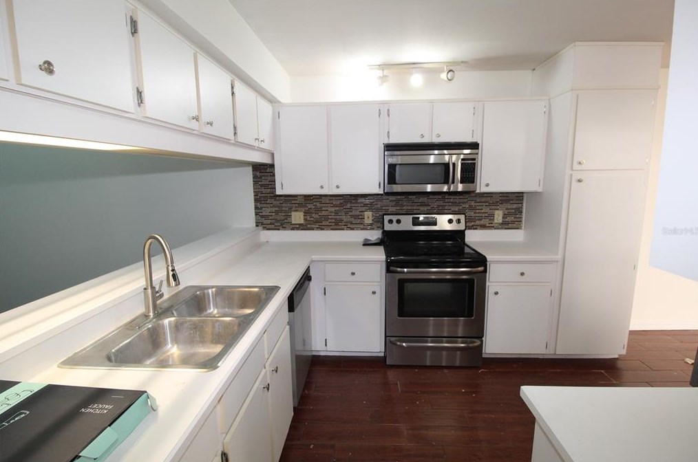 8222 Sandpoint Blvd, Orlando, FL 32819-7251
