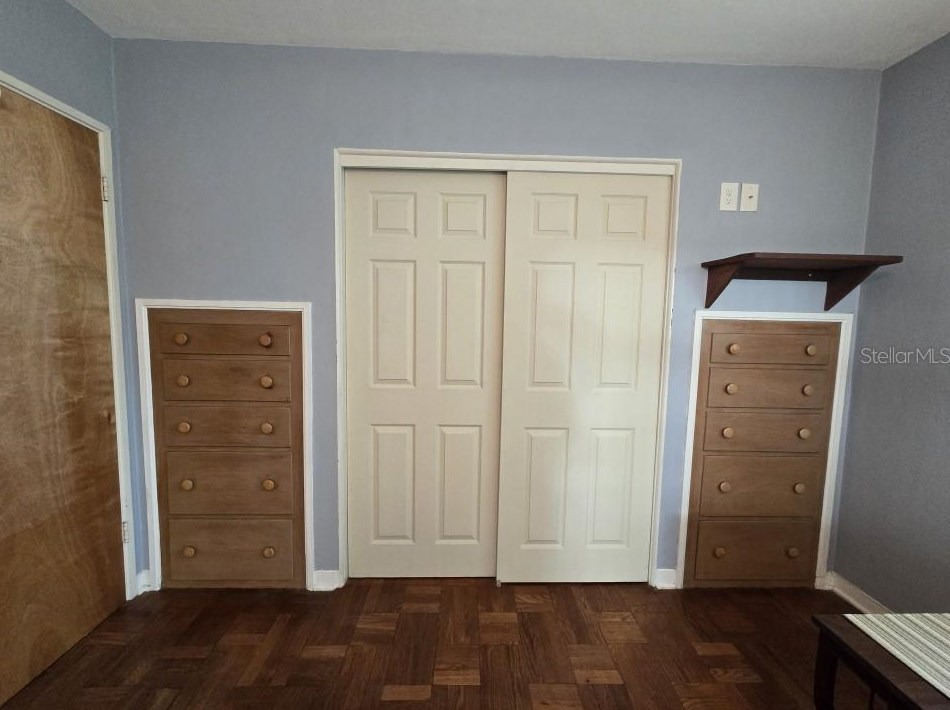 6531 2nd Ave, Saint Petersburg FL  33707-1311 exterior