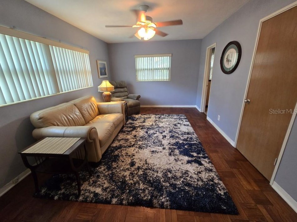 6531 2nd Ave, Saint Petersburg FL  33707-1311 exterior