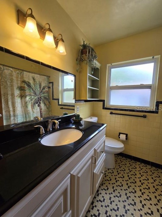 6531 2nd Ave, Saint Petersburg FL  33707-1311 exterior