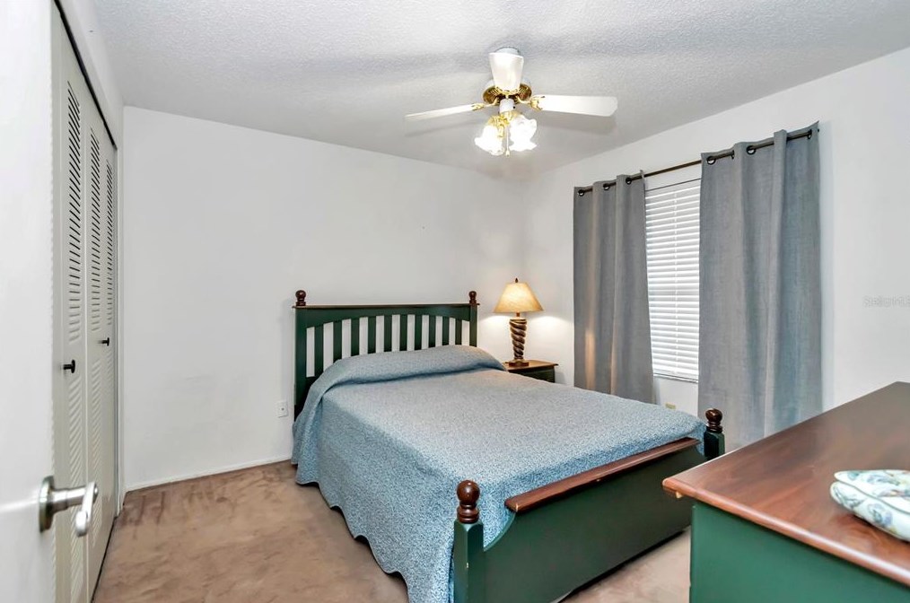 10103 Chesham Dr, Orlando FL  32817-3281 exterior