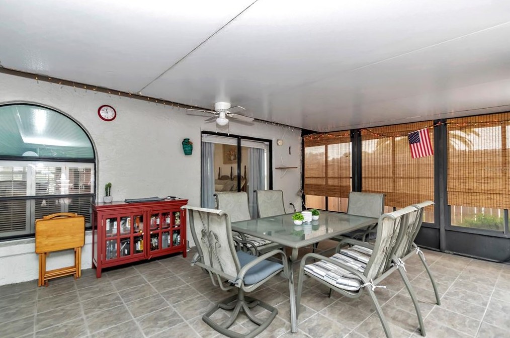 10103 Chesham Dr, Orlando FL  32817-3281 exterior