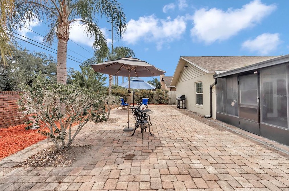 10103 Chesham Dr, Orlando FL  32817-3281 exterior