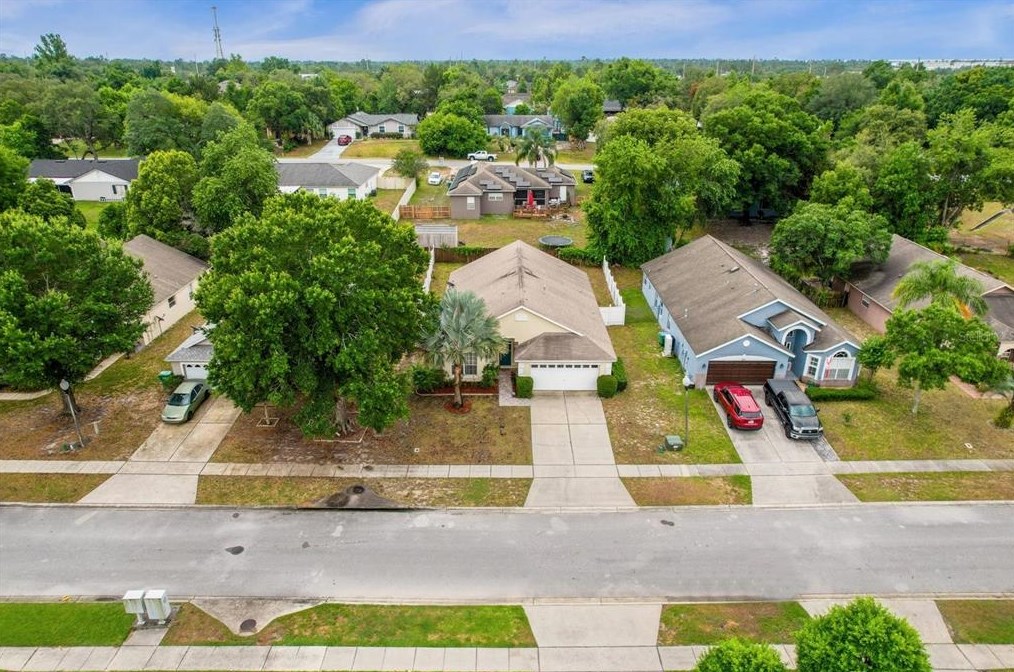 3167 Lindera Dr, Deltona, FL 32725-3085