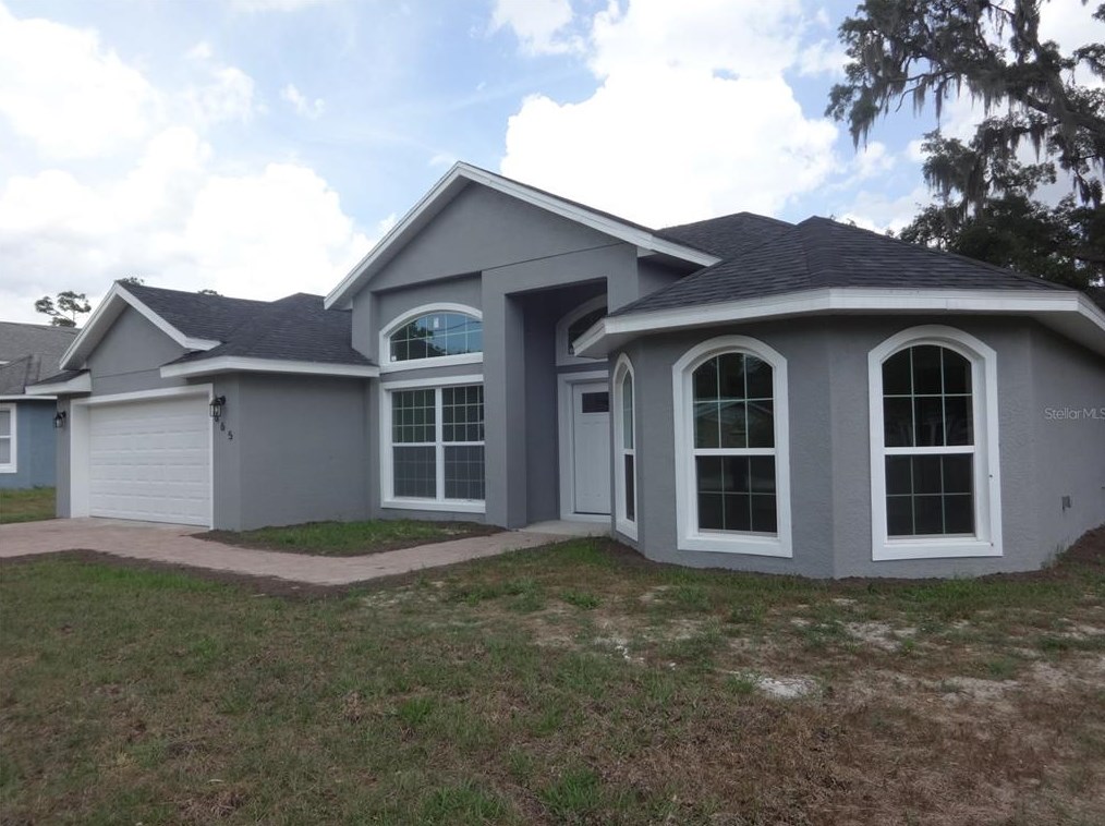 665 Rhodes Dr, Deland, FL 32720-6569