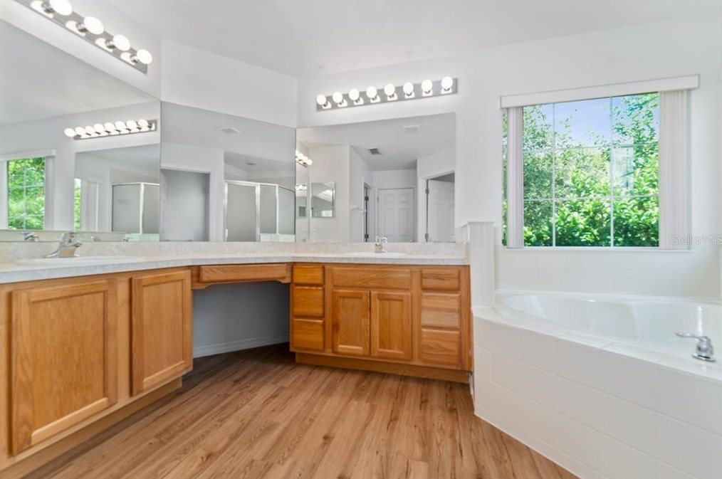 10339 Woodward Winds Dr, Orlando FL  32827-6913 exterior