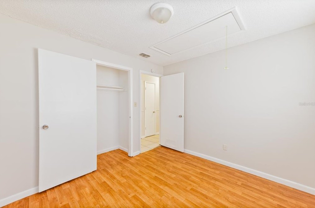 1043 Aaron Dr, Deltona FL  32725-7339 exterior