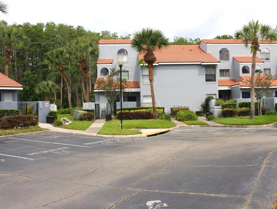 4753 Chevy Pl, Orlando, FL 32811-7355