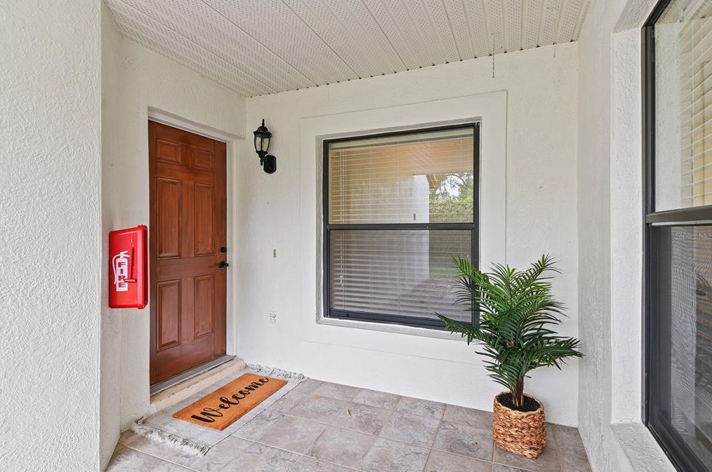 535 Via Fontana Dr, Altamonte Springs, FL 32714-6846