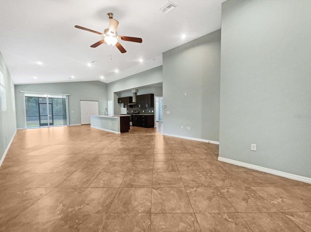 2950 Oriente Ave, Sarasota FL  34235-6737 exterior