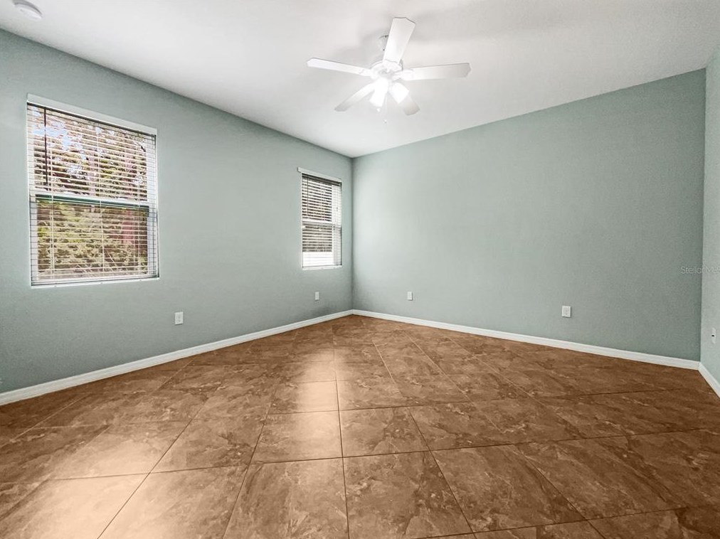 2950 Oriente Ave, Sarasota FL  exterior