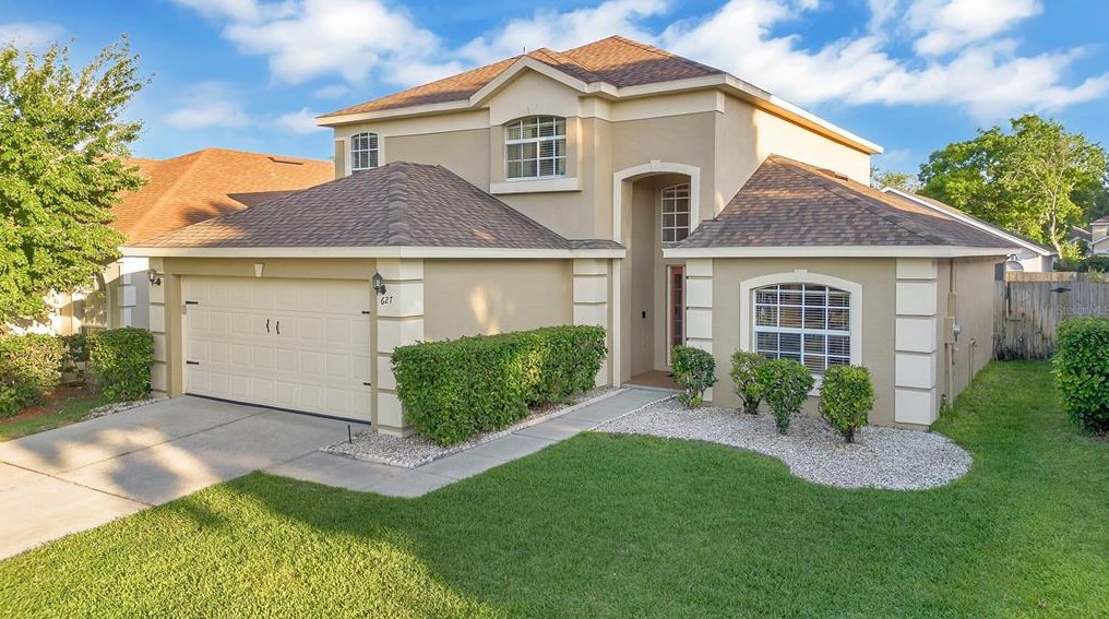 627 Regina Ln, Lake Mary, FL 32746-2638