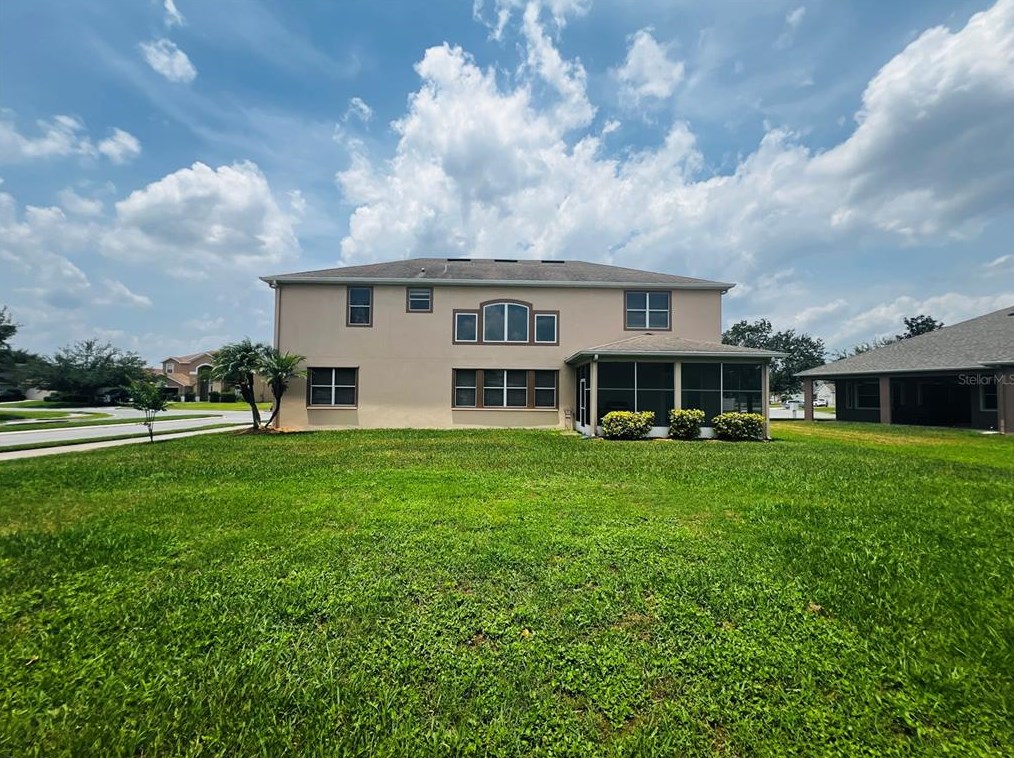 2831 Paige Dr, Kissimmee FL  34741-7718 exterior