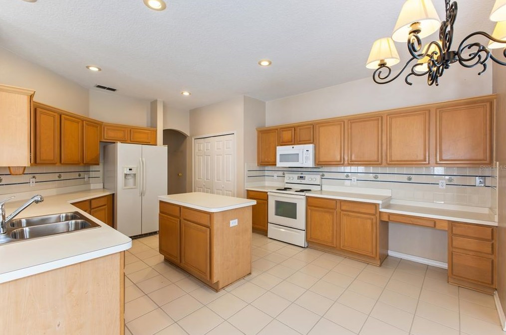 1291 Shelter Rock Rd, Orlando, FL 32835