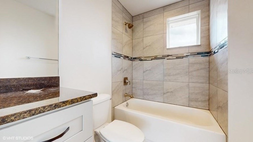 669 Lakeshore Pkwy, Davenport FL  33896-7861 exterior