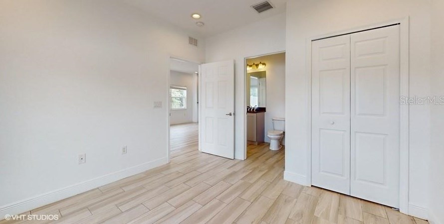 669 Lakeshore Pkwy, Davenport FL  33896-7861 exterior