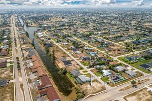 802 SW 31st Terrace, Cape Coral, FL 33914 - Photo 4