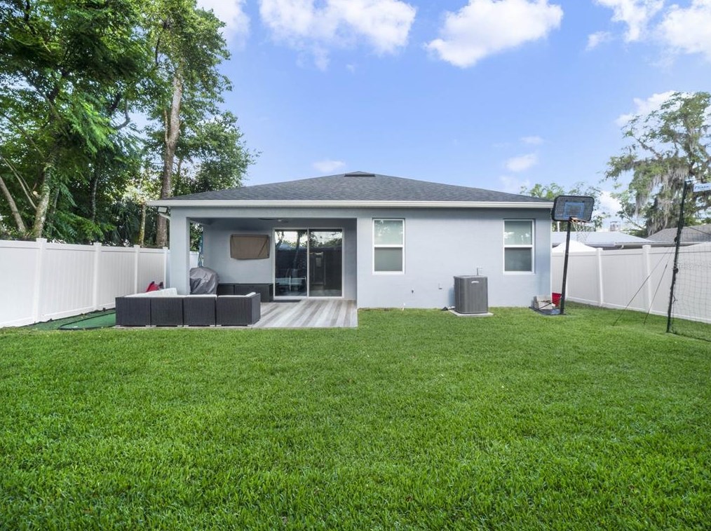 1011 2 Pl, Longwood FL  32750-3029 exterior