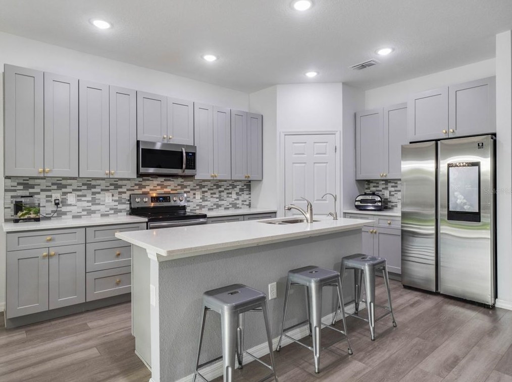 1011 2 Pl, Longwood FL  32750-3029 exterior