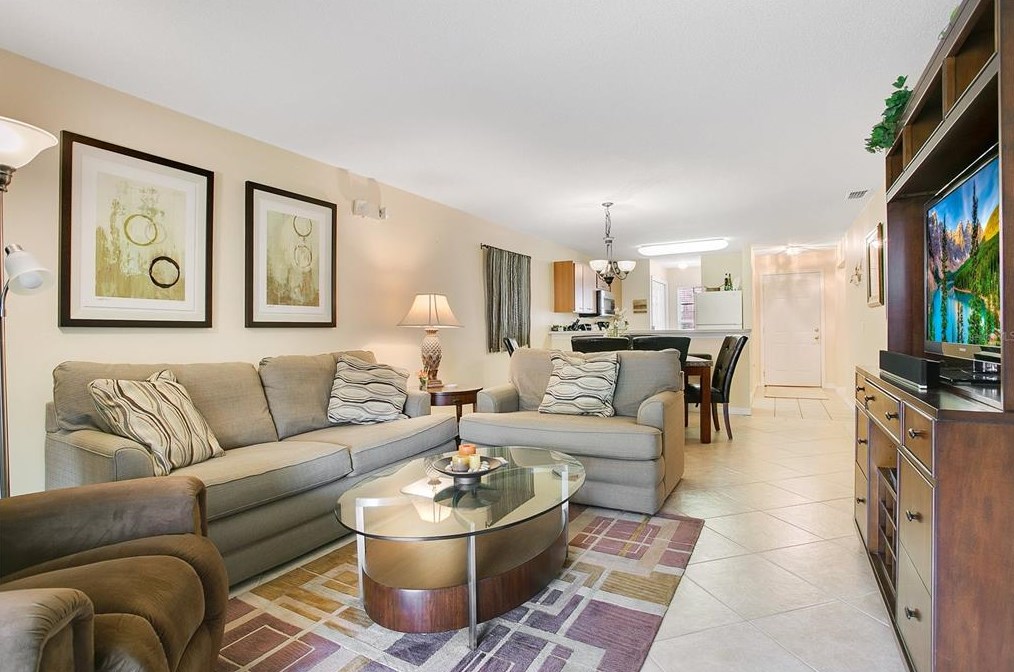 2212 Mystic Ring Loop, Kissimmee FL  34759-5398 exterior