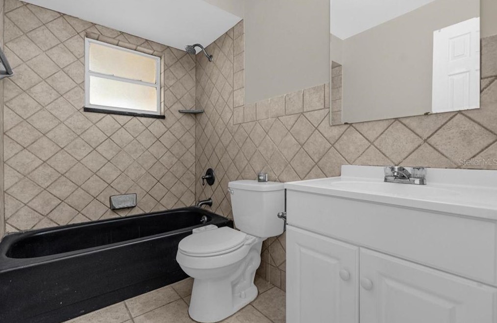 6939 Alpert Dr, Orlando FL 32810-3603 exterior