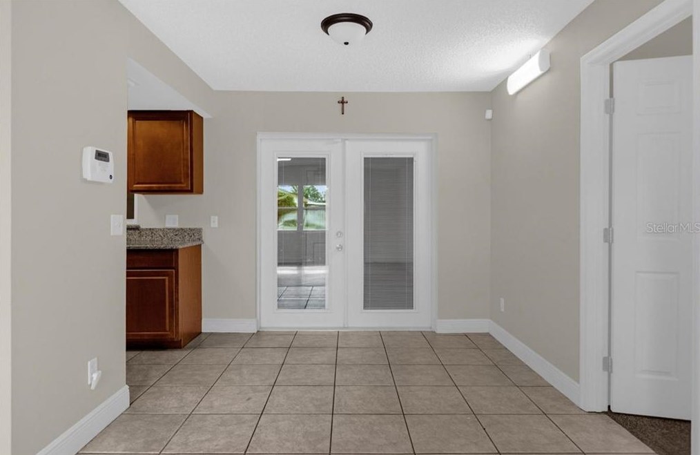 6939 Alpert Dr, Orlando FL 32810-3603 exterior